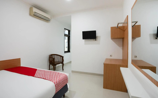 Super OYO 3209 Hegarbudhi Residence