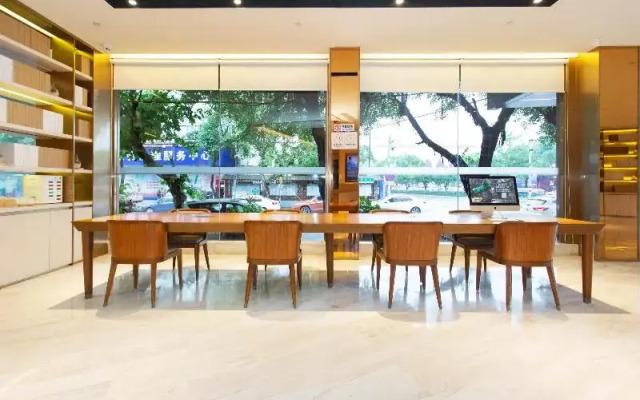 Ji Hotel (Wenzhou Shangjiang Road)