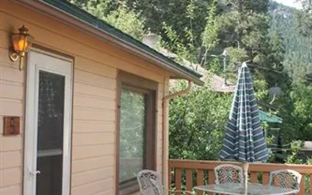 Misty Mountain Lodge