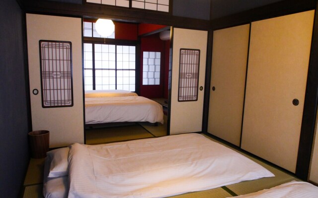 Kaga House