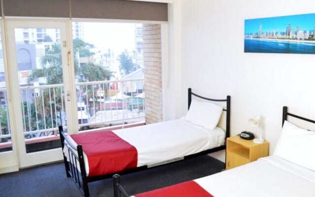 BUNK Surfers Paradise - International Backpacker Hostel