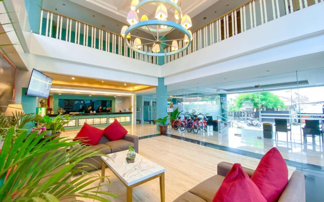Luxury Maliobro Hotel – Lobby – Yogyakarta