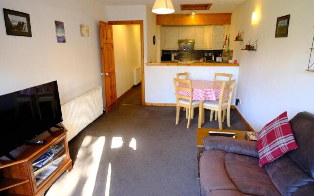 Lovely 1-bedroom apartment with free parking