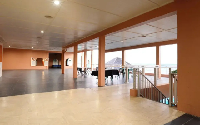 Grapetree Bay Hotel & Villas