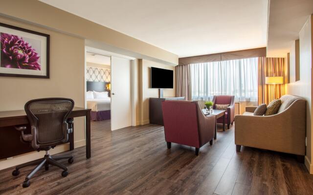 Holiday Inn Toronto - Int'l Airport, an IHG Hotel