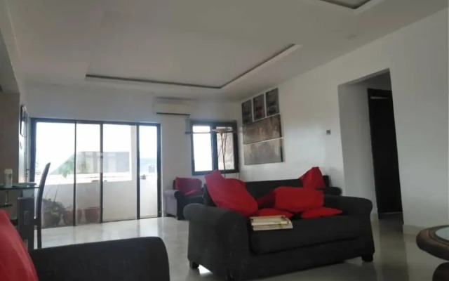 Inviting 2-bed Apartment in Lagos -canal Views