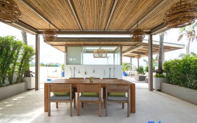 Phuket Seaview with Pool and Rooftop 4 Bedroom Skyvilla