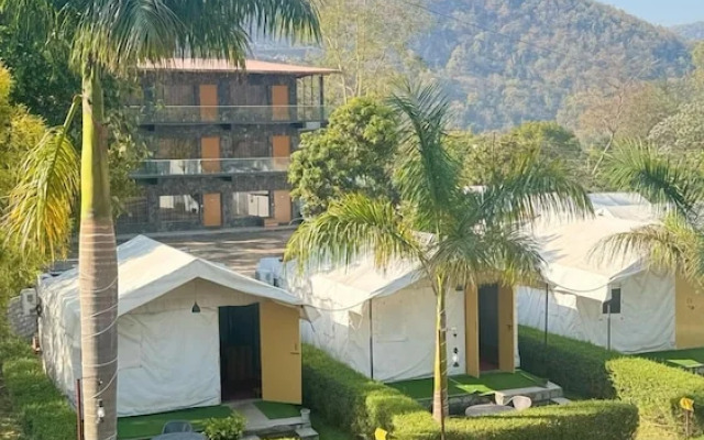 Wild Vista Marchula Resort