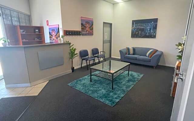 Budget Motel Rooms, 1Short St Morisset