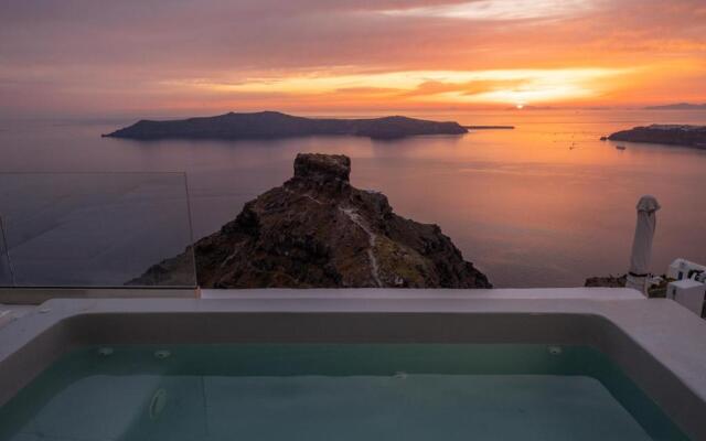 Anemos Cave Suites