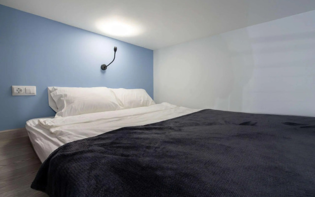 Метры в центре на Владимирском проспекте 10