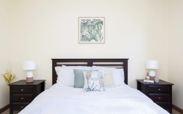 South Coast Getaway House Sleeping 8 Guests