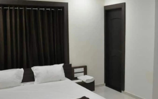 Shivdhara Hotel & Residence