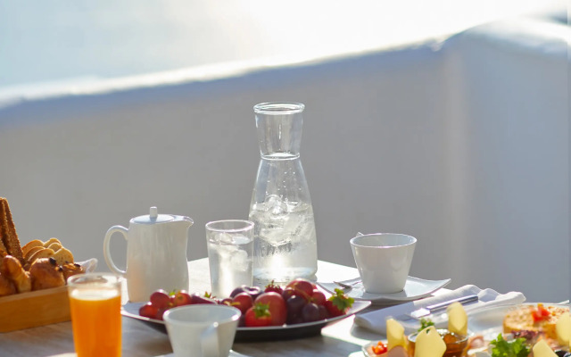 La Perla Villas - Adults Only