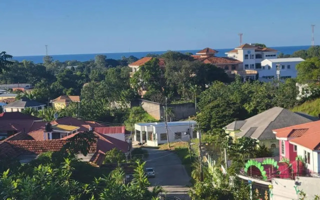 Linda, cerca de todo, parqueo, patio, netflix