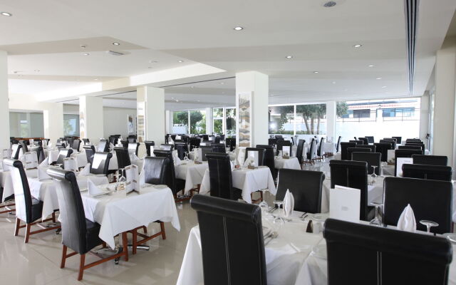Vrissiana Boutique Beach Hotel