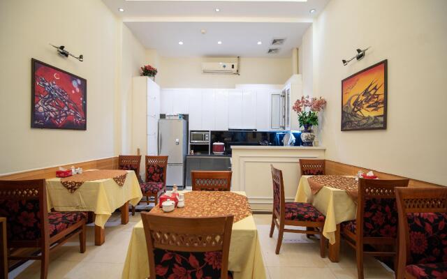 OYO 518 Chariot Hotel