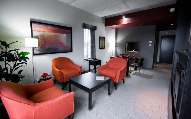 Grand Times Hotel Quebec City Airport