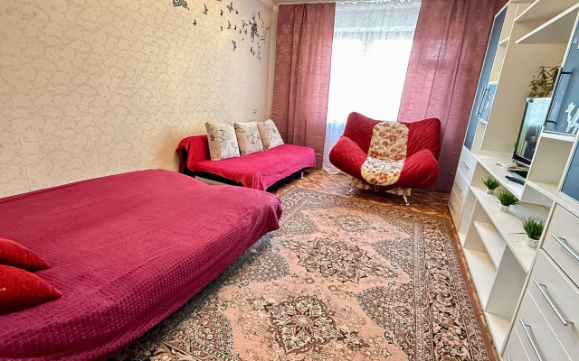 Apartments on Doctor's Avenue Surova 1
