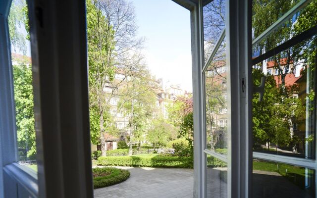 Spacious apartment in the Old Town