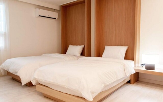 M Motel