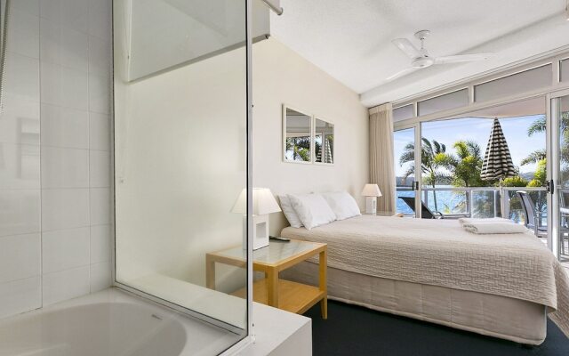 Endless Water Views in Noosaville Noosa Heads - Unit 3 Noosa Moorings, 303 Gympie Terrace