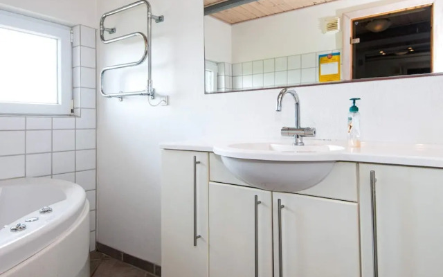 8 Person Holiday Home in Hemmet-by Traum