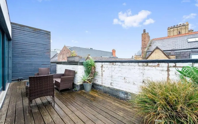 Host Apartments Preston s Rooftop Apt