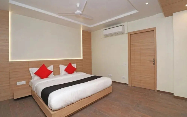 Hotel Triton by OYO Rooms
