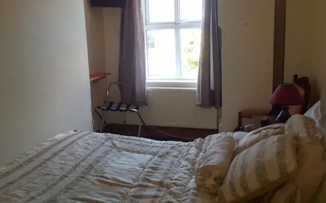 Avalon Lodge B&B
