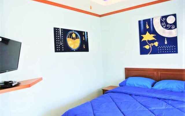 2 bed Condo Baan Suan Lalana