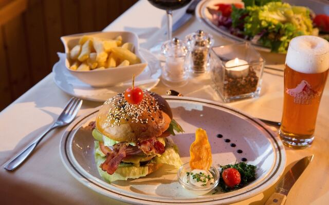 Hotel - Steakhouse Cheminée