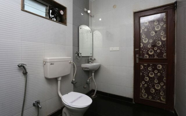 OYO 8625 Yogendra Residency