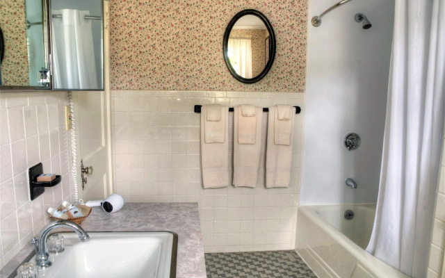Top Notch Inn