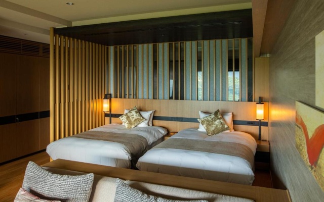 Deluxe with Open-air Bath East Wing Twin Japanese Style room (트윈 침대 2개) 사진 1