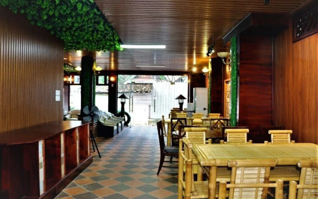 Champion Hotel & Pub