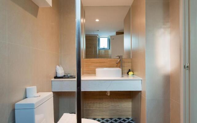 Redpine Condotel