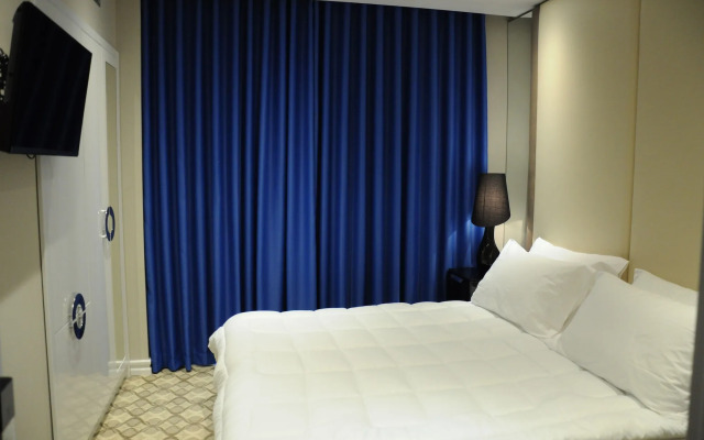 Senator Hotel