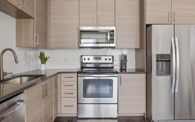 Denver | Alluring 1BD/1BA Riverfront Apartment