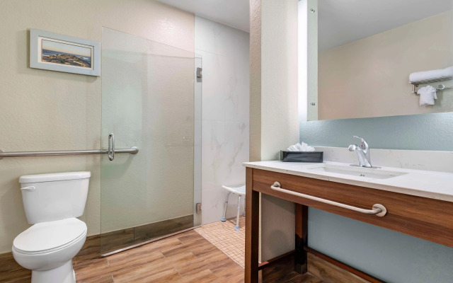 Best Western Carlsbad by the Sea