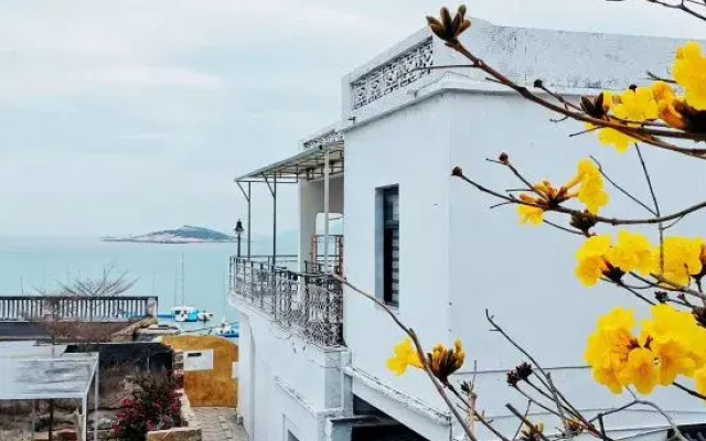 Fuguang Bieyuan Hostel