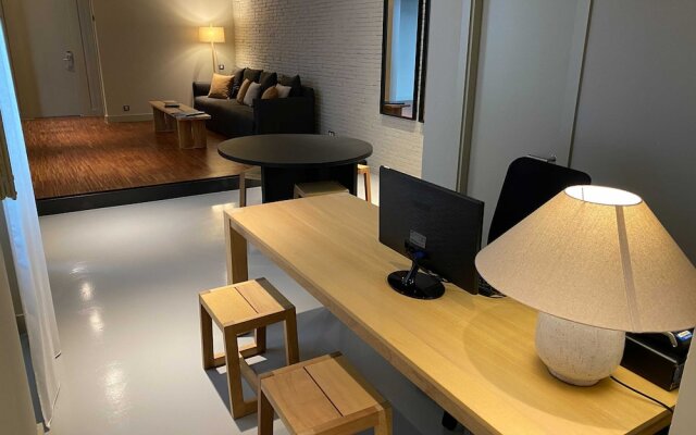 Colectia Stays Pau Claris