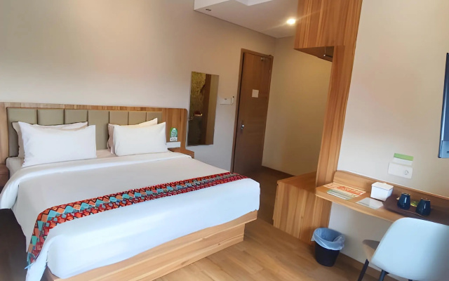 W Three Style Hotel Makassar – Guest Rooms – Makassar