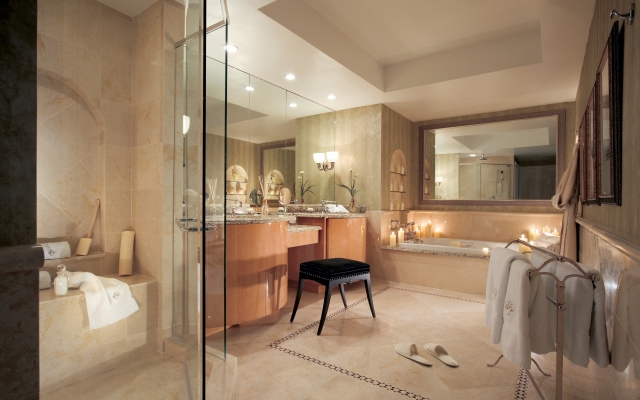 Acqualina Resort & Residences On The Beach