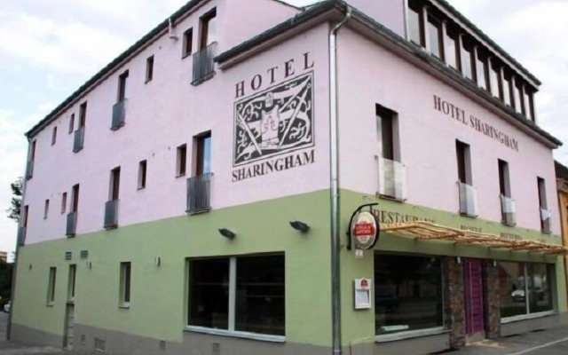 Hotel Sharingham
