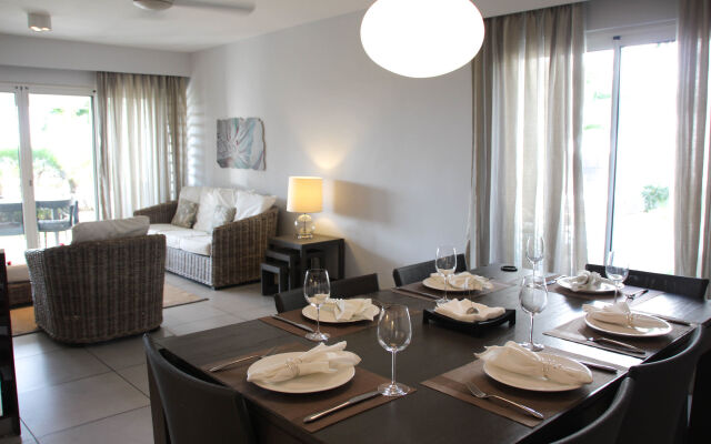 Plage Bleue Beachfront Apartments By Lov
