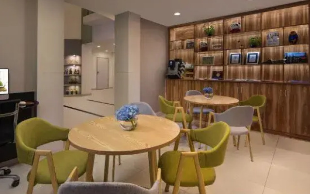 Suzhou Citadines Xinghai Apartment Hotel