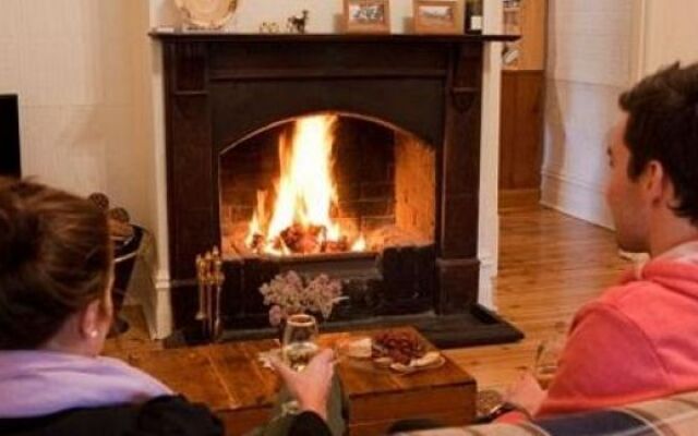 Brown's House Bed and Breakfast