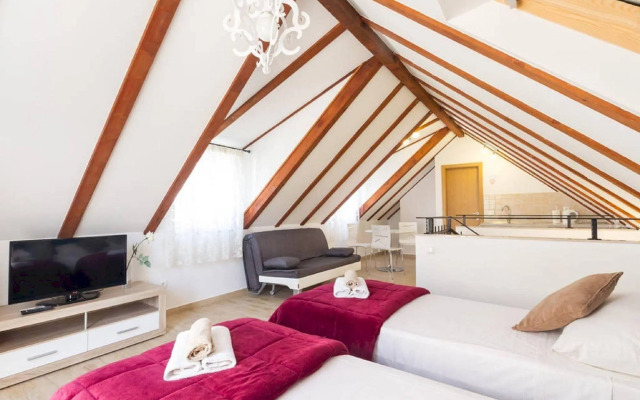 Peruzovic Rooms 2