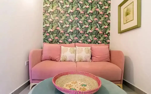 Flamingo Suite 1BR 1BA Apt w Pool Parking